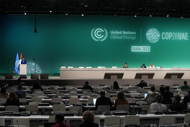 COP28: Visokoleteče besede voditeljev, manj plemenita dejanja