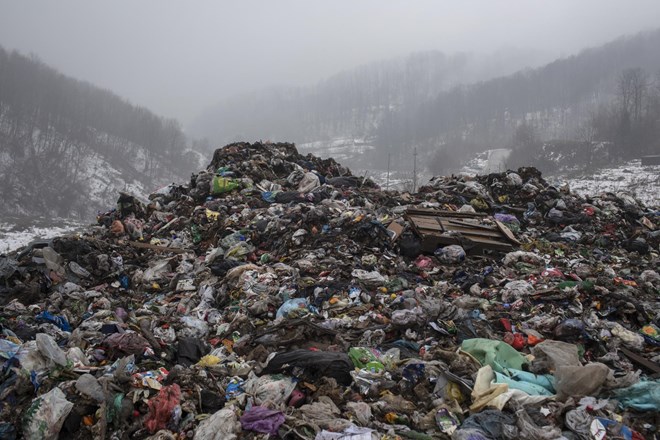 SOS za okolje: Usoda odlagališča nevarnih odpadkov v Metavi nejasna