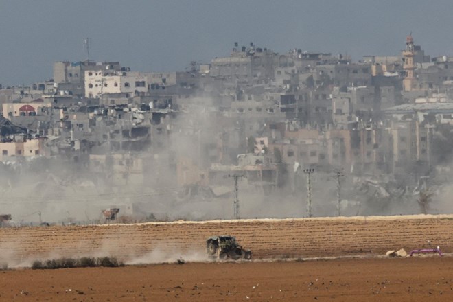 Izraelska vojska nadaljuje operacije na območju Gaze