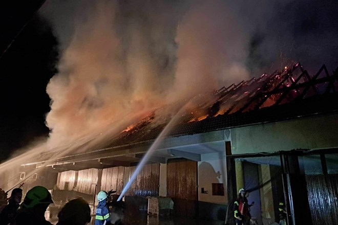 Požar zahteval življenje 85-letnega lastnika hiše