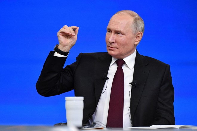 Putin: Mir bo po demilitarizaciji Ukrajine