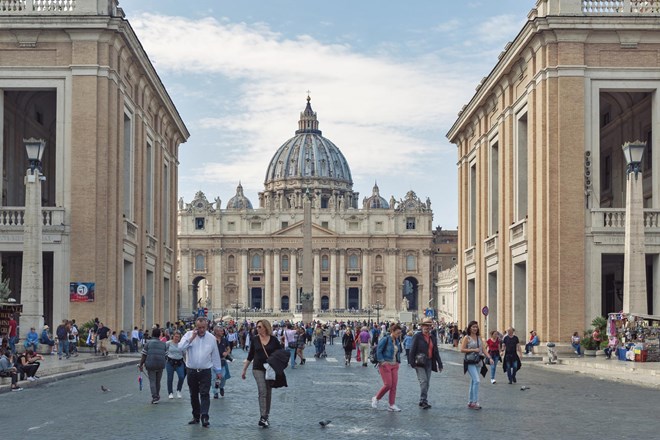 V Vatikanu izrekli prvo obsodbo zaradi spolne zlorabe