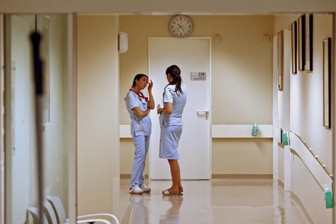 Medicinska sestra: zdravniška stavka
in klic k razumu