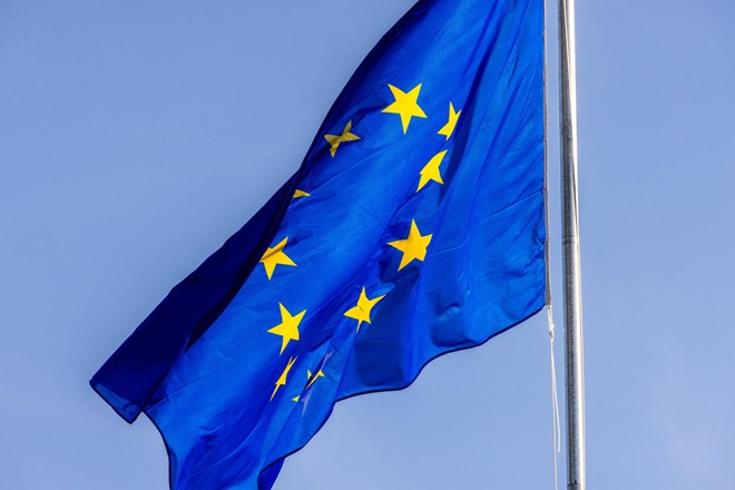 V EU dogovor o prvih evropskih pravilih za platformne delavce