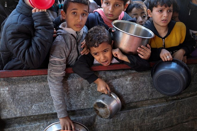 WHO: Otroci v Gazi umirajo zaradi lakote

