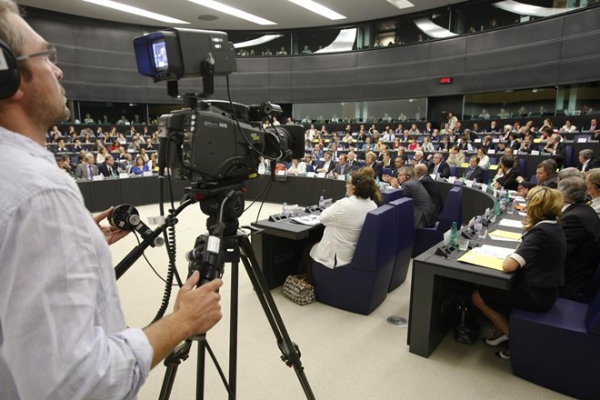 EU: poslanci z veliko večino podprli akt o svobodi medijev