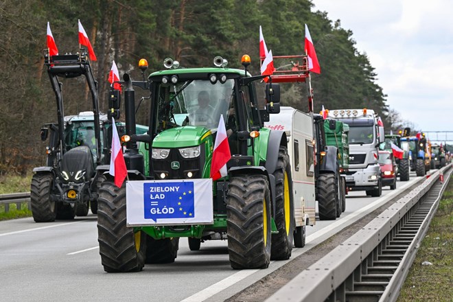 Poljski kmetje v blokado dveh mejnih prehodov z Nemčijo