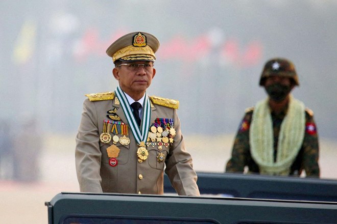 Mjanmar: Padec vojaške hunte ni več izključen