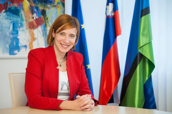 Sodišče pritrdilo KPK: nekdanja županja Trbovelj Jasna Gabrič kršila integriteto