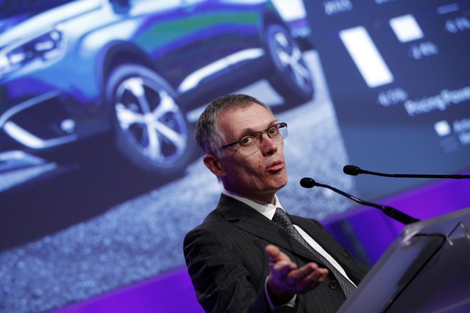 Zaslužki direktorjev: Šefu Peugeot-Citroëna 36 milijonov