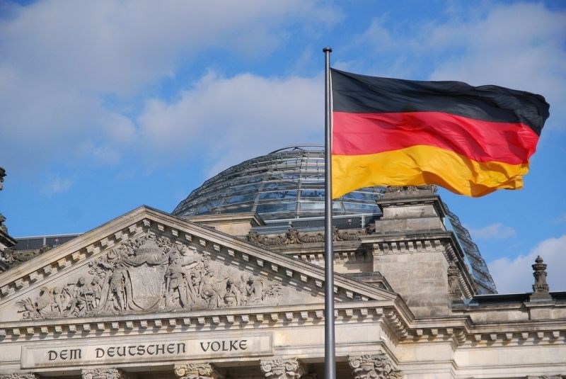 Deutschland werde aufgrund eines „schwerwiegenden Konflikts innerhalb der Regierung“ keine neue, härtere Migrationspolitik vorlegen.