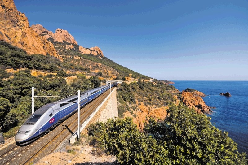 #portret Francoski hitri vlak TGV : Hitro, praktično, ugodno in udobno