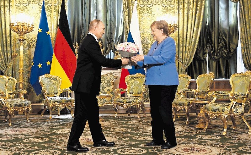 Nicht nur Merkels Höflichkeitsbesuch bei Putin