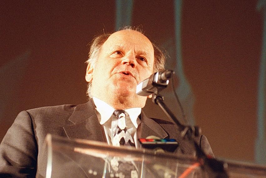 O 20º aniversário da morte de Jože Pučnik foi comemorado no Trg republike
