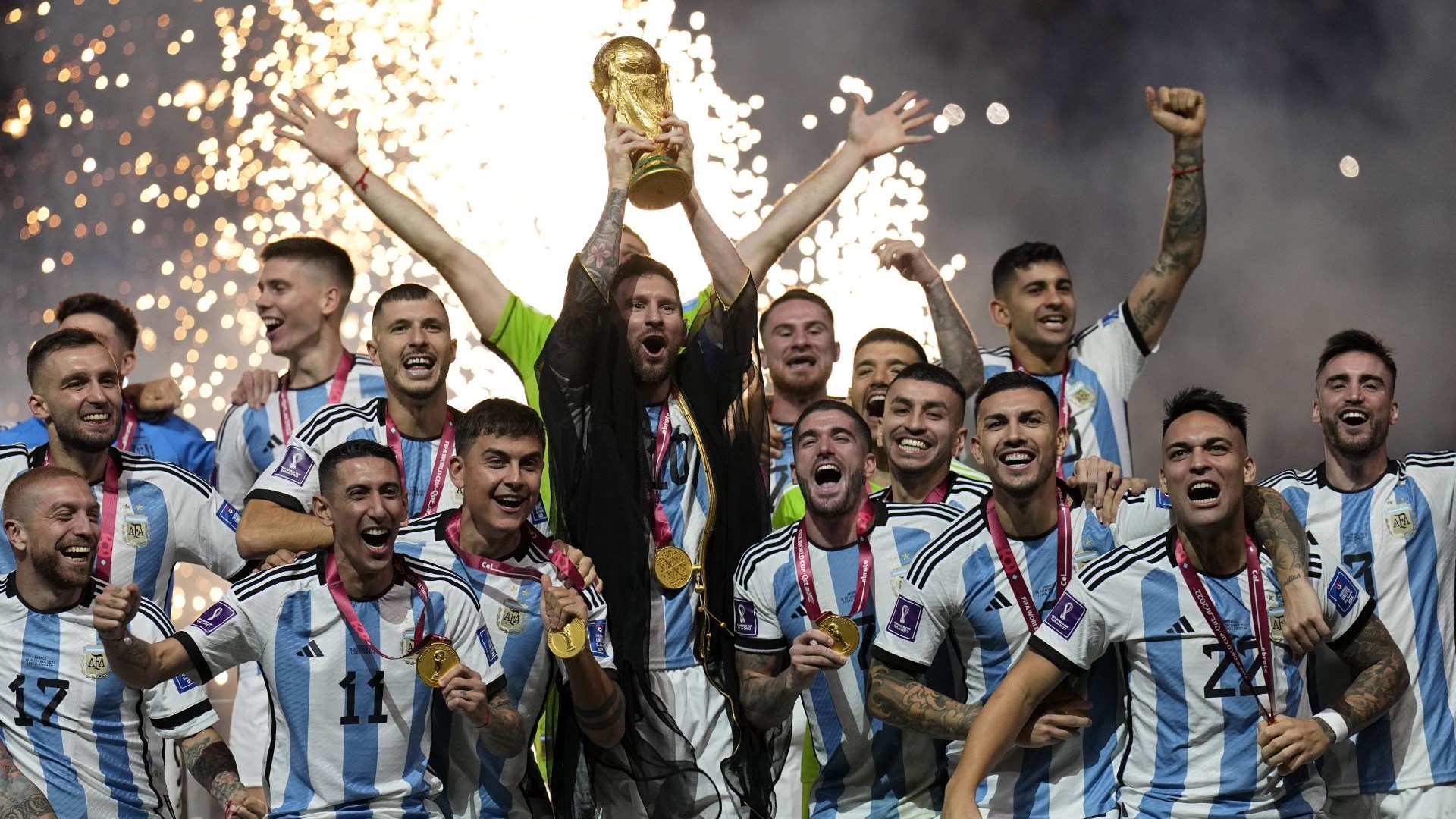 Argentina do segundo para o primeiro lugar no ranking da Fifa, Eslovênia 59.