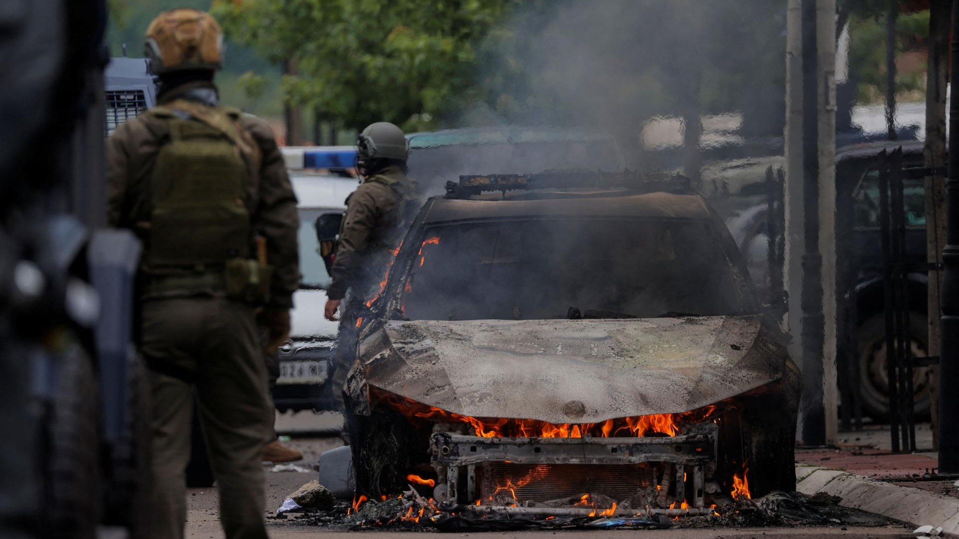 V Kosovu izbruhnil konflikt med prebivalci in policijo