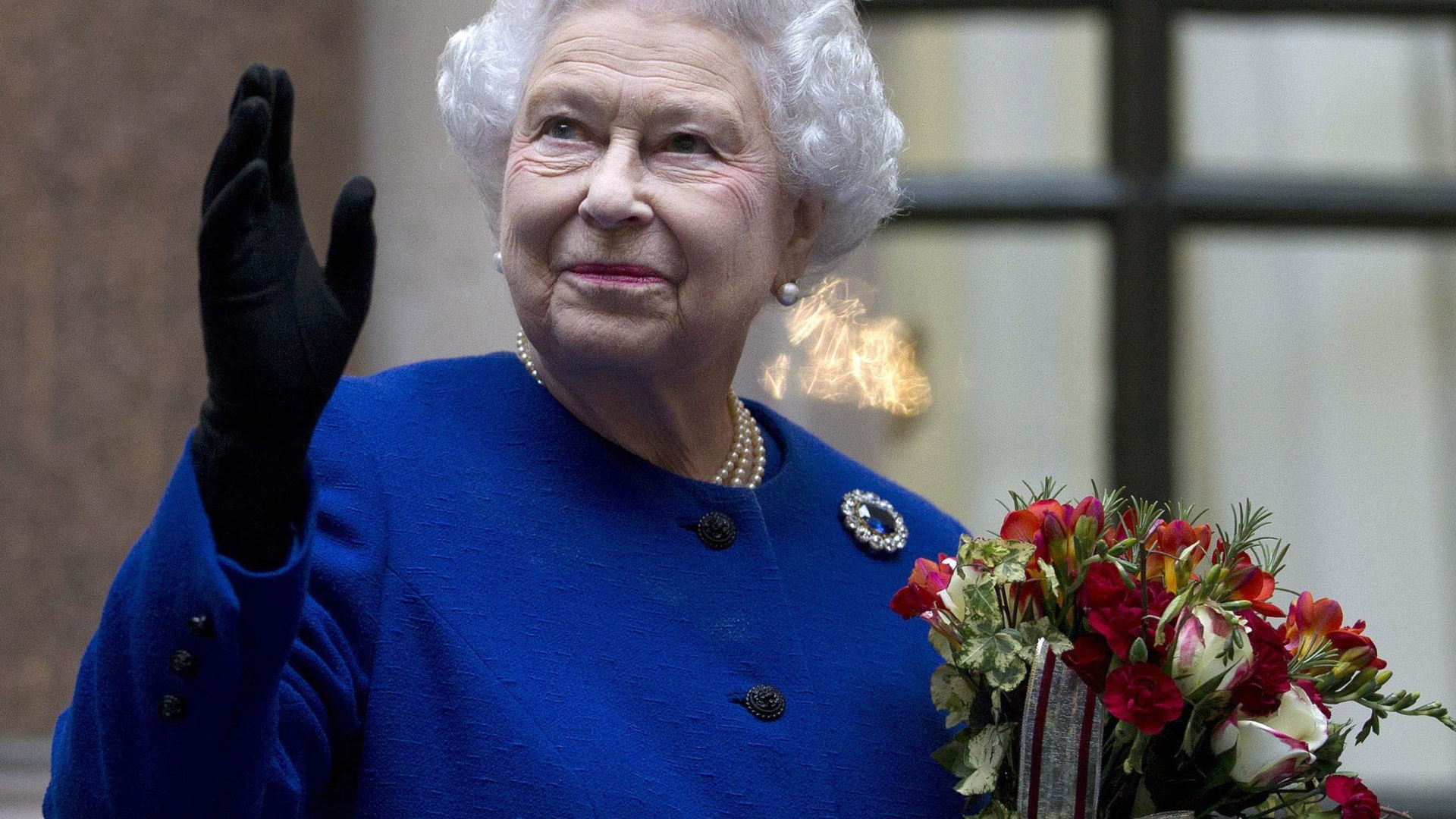 FBI razkril zaroto za atentat na britansko kraljico Elizabeto II. iz leta 1983