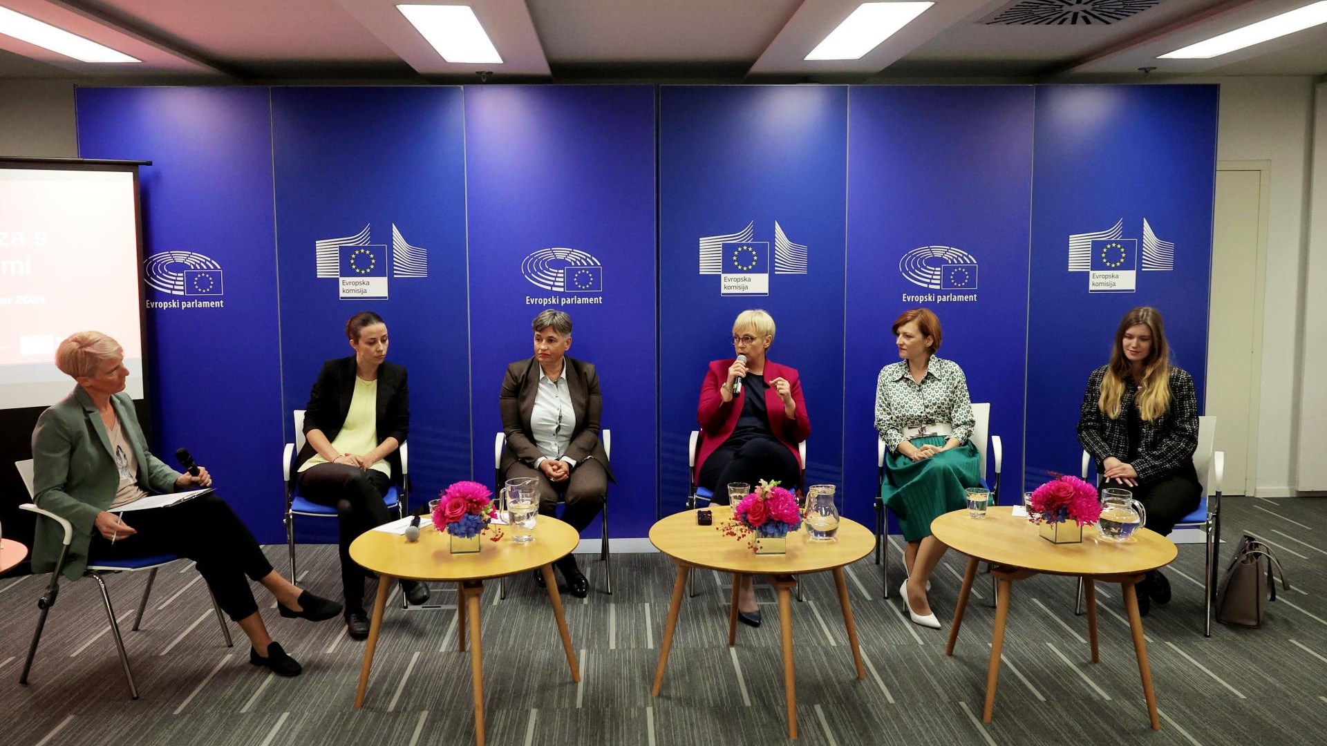 Les femmes politiques slovènes ont averti lors de la table ronde que la politique n’est pas seulement un monde d’hommes