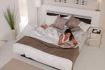 Vodna postelja se idealno prilega vsakemu uporabniku