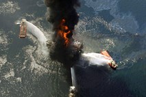 Komisija pri nesreči vrtine BP ugotovila sistemske napake