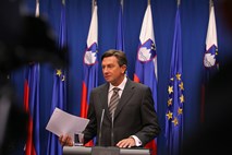 Slovenski utrip: Prejšnja Janševa vlada uspešnejša kot sedanja Pahorjeva