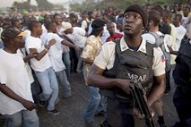Evropska unija je zaskrbljena nad nestabilnimi političnimi razmerami na Haitiju