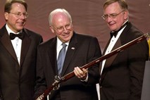 Bivši ameriški podpredsednik Dick Cheney razmišlja o presaditvi srca