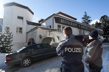 Eksplozija v hotelu v švicarskem Davosu, kjer poteka letno srečanje WEF, je povzročila gmotno škodo