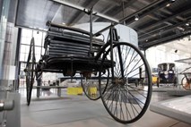 Na današnji dan pred 125 leti je Carl Friedrich Benz prijavil patent za avtomobil