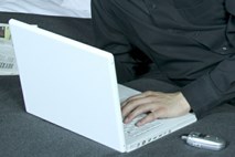 Spletni kriminal: Hekerji so v zadnjem času izvedli več odmevnih napadov