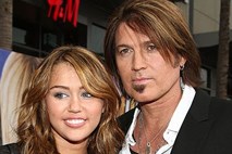 Billy Ray Cyrus: Hannah Montana je kriva za razpad moje družine in podivjanost Miley
