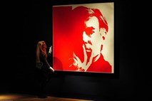 Avtoportret Andyja Warhola na dražbi prodan za 10,8 milijona funtov