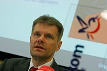 Bivša Telekomova uprava podpira napovedano izredno revizijo