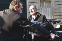 V Parizu danes začetek sojenja 78-letnemu Chiracu zaradi suma korupcije