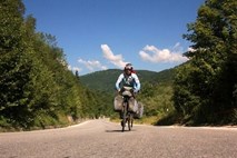 S kolesom obkrožil svet, jutri se po petih letih vrača v Slovenijo: "Svet je moj dom"