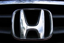 Honda bo zaradi težav s sestavnimi deli motorjev odpoklicala okoli 200.000 avtomobilov