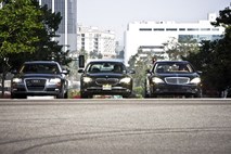Audi, BMW in Mercedes z luksuzom proti krizi