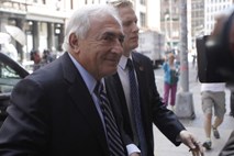 Bo Strauss-Kahn vložil tožbo proti sobarici, ki ga je obtožila posilstva?