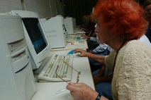 Začetek računalniškega usposabljanja za starejše