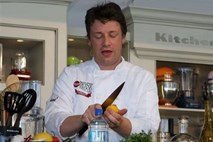 Jamie Oliver je ustvaril novo etično znamko hrane, ki je organska in poceni