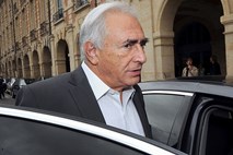 Francoska policija zaslišala Strauss-Kahna glede poskusa posilstva