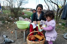 ZN: Slovenski otroci se norčujejo iz "smrdečih“ Romov, ti pa nimajo dostopa do vode