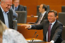 Večer pred dnevom D: Pahor si zaupnice želi, saj je treba nadaljevati z reformami