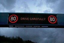 Na britanskih avtocestah bodo zvišali omejitev hitrosti