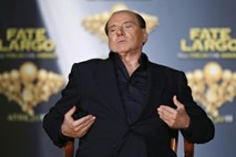 Berlusconijevim odvetnikom ni uspelo preložiti sojenja v primeru Ruby