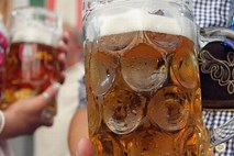 Letošnji Oktoberfest znova rekorden: 6,9 milijona obiskovalcev je popilo 7,5 milijona litrov piva