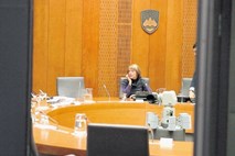 Jure Janković zaman čakal na vprašanja komisije