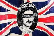 Vinilna plošča skupina Sex Pistols prodana za 17.000 dolarjev