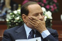La Repubblica: Berlusconi bo decembra odstopil, Severna liga vse zanikala