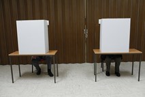 Vzporedne volitve: Zmagovalec bolgarskih predsedniških volitev Plevneljev